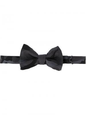 Камуфляжный галстук-бабочка Valentino. Цвет: серый