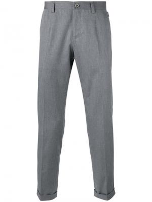 Классические брюки Dolce & Gabbana. Цвет: серый