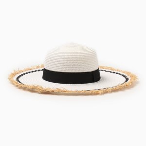 Шляпа MINAKU. Цвет: белый