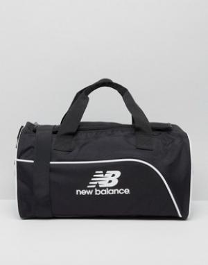 Классическая дорожная сумка с логотипом New Balance. Цвет: черный