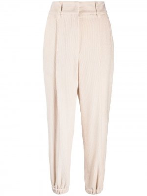 Зауженные вельветовые брюки со складками Brunello Cucinelli. Цвет: бежевый