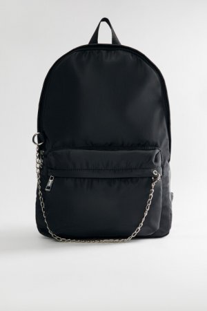 Рюкзак текстильный с декоративной цепочкой befree. Цвет: черный