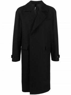 Двубортное пальто с потайной застежкой Hevo. Цвет: черный