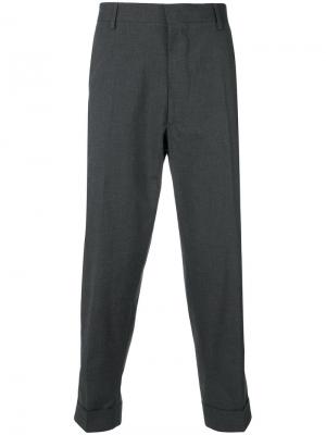Укороченные брюки со стрелками Bellerose. Цвет: серый