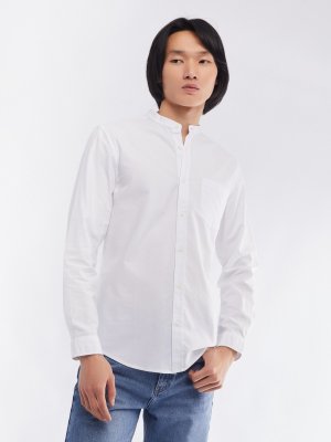 Офисная рубашка из хлопка с воротником-стойкой и длинным рукавом zolla. Цвет: белый
