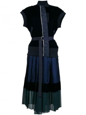 Платье с верхом в стилистике куртки-бомбер Sacai. Цвет: синий