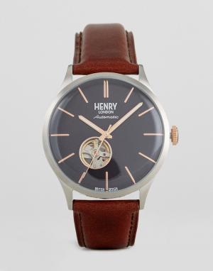 Часы с коричневым кожаным ремешком Henry London. Цвет: коричневый