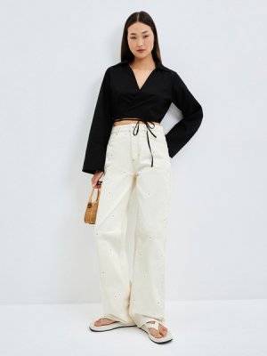 Джинсы straight Zarina. Цвет: белый