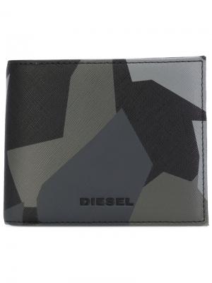 Камуфляжный бумажник Diesel. Цвет: чёрный