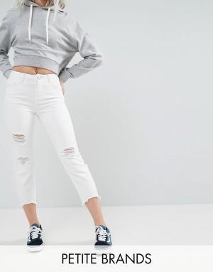 Укороченные джинсы с рваной отделкой Noisy May Petite. Цвет: белый