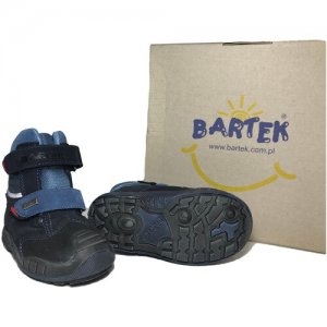 Ботинки для мальчиков 21 размер, сине-голубого цвета Bartek. Цвет: синий/голубой