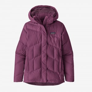 Женская куртка-пуховик , цвет Night Plum Patagonia