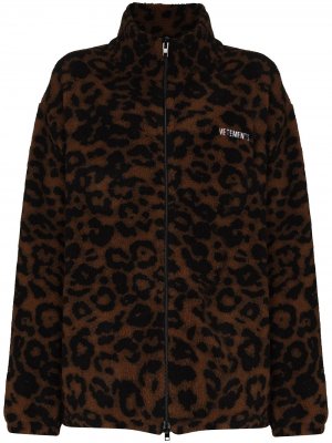 Спортивная куртка с леопардовым принтом Vetements. Цвет: коричневый