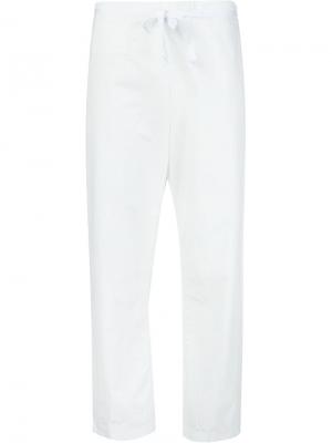 Укороченные брюки Judo Dosa. Цвет: белый