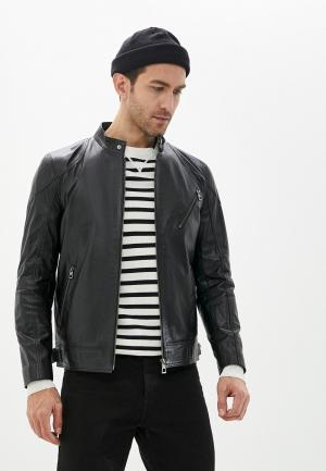 felix hardy что за бренд история. 9f08bfb85da019a587ed6fd85c4bf2a8. felix hardy что за бренд история фото. felix hardy что за бренд история-9f08bfb85da019a587ed6fd85c4bf2a8. картинка felix hardy что за бренд история. картинка 9f08bfb85da019a587ed6fd85c4bf2a8. I was twenty-somethings, passionate about fashion and eager to embark on my own adventure. I spent several summers in London and it was during those summers that i saw the clothes that excited me—a style that i didn’t see in my home country of Spain. I thought that if i was inspired by these major brands to create a product, give it my own spin and sell it at a reasonable price, it was possible to write my own story. So in 2002, i leaped into the void. Like all beginners, i made mistakes at first. The first plaid shirts i made lost their checks in the first wash. The first trousers lost their colour. I brought the fall-winter collection to the first trade fair we attended, when it was a spring-summer fair. I was the only booth with coats and macs at that fair. Despite these setbacks, i managed to open our first store in Lerida. Our flagship product at the time were the shirts and Felix Hardy began to take off. Over time we expanded our presence, we hope to continue our dream: to establish our style all around the world. This is our story. What’s yours? felix hardy что за бренд история. 9f08bfb85da019a587ed6fd85c4bf2a8. felix hardy что за бренд история фото. felix hardy что за бренд история-9f08bfb85da019a587ed6fd85c4bf2a8. картинка felix hardy что за бренд история. картинка 9f08bfb85da019a587ed6fd85c4bf2a8. I was twenty-somethings, passionate about fashion and eager to embark on my own adventure. I spent several summers in London and it was during those summers that i saw the clothes that excited me—a style that i didn’t see in my home country of Spain. I thought that if i was inspired by these major brands to create a product, give it my own spin and sell it at a reasonable price, it was possible to write my own story. So in 2002, i leaped into the void. Like all beginners, i made mistakes at first. The first plaid shirts i made lost their checks in the first wash. The first trousers lost their colour. I brought the fall-winter collection to the first trade fair we attended, when it was a spring-summer fair. I was the only booth with coats and macs at that fair. Despite these setbacks, i managed to open our first store in Lerida. Our flagship product at the time were the shirts and Felix Hardy began to take off. Over time we expanded our presence, we hope to continue our dream: to establish our style all around the world. This is our story. What’s yours?