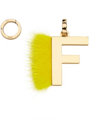 Подвеска в виде буквы F Fendi. Цвет: желтый
