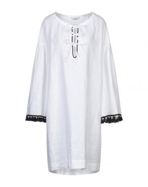 Короткое платье LUNA BI. Цвет: белый