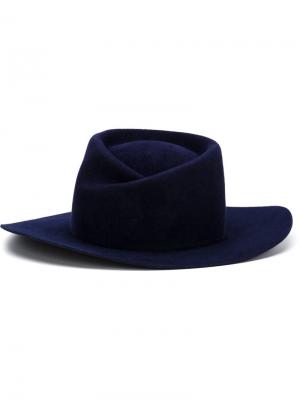 Фетровая шляпа Zodiac Gladys Tamez Millinery. Цвет: синий