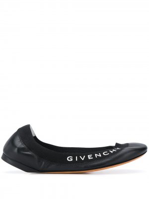 Балетки с логотипом Givenchy. Цвет: черный