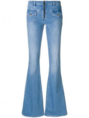 Расклешенные джинсы с выбеленным эффектом Victoria Beckham. Цвет: синий