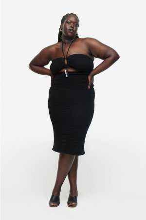Вязаное крючком платье с вырезом халтер , черный H&M