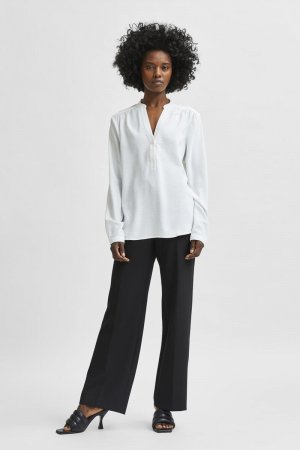 Струящаяся блузка с V-образным вырезом из переработанных материалов. , белый Selected Femme
