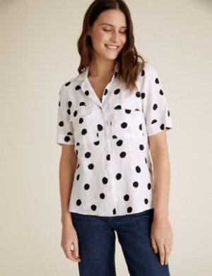 Рубашка с коротким рукавом в горошек из чистого льна, Marks&Spencer Marks & Spencer. Цвет: белый микс