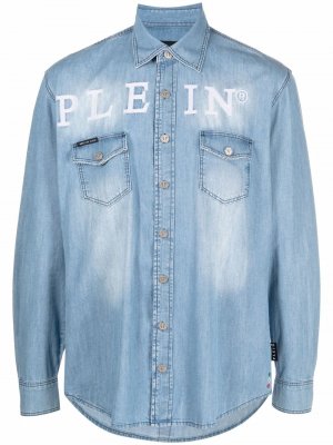 Джинсовая рубашка Plein с вышивкой Philipp. Цвет: синий