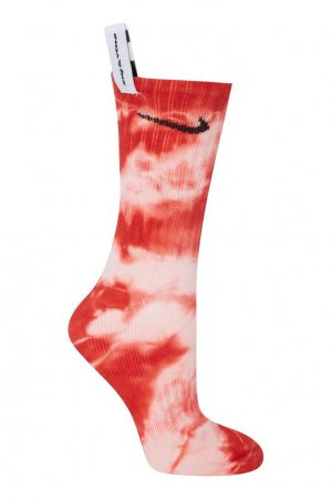 Красные носки ZIQ & YONI. Цвет: красный