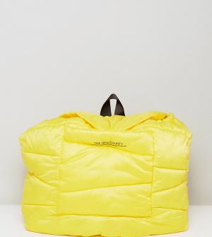 Желтый стеганый оверсайз-рюкзак The New County. Цвет: желтый