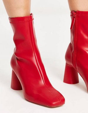 Красные ботинки-носки на среднем каблуке Stradivarius