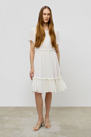 Платье BAON. Цвет: белый