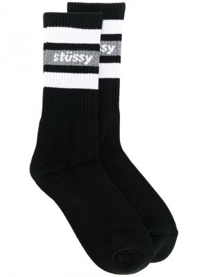 Полосатые носки с логотипом Stussy. Цвет: чёрный