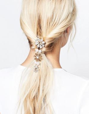 Гребешок для волос в форме цветов с жемчугом и кристаллами Swarovski K Krystal. Цвет: золотой