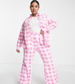 Расклешенные брюки в клетку с оборками на карманах (от комплекта) -Розовый цвет Neon Rose Plus