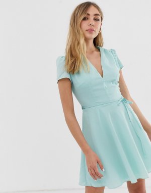 Короткое приталенное платье с цветочным принтом Glamorous. Цвет: мульти