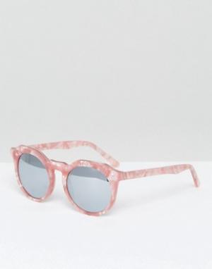 Круглые солнцезащитные очки в розовой черепаховой оправе Pala. Цвет: розовый