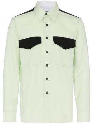 Рубашка с карманами клапанами Calvin Klein 205W39nyc. Цвет: зеленый