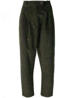 Вельветовые брюки A.W.A.K.E. Mode. Цвет: зеленый