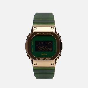 Наручные часы G-SHOCK GM-5600CL-3 CASIO. Цвет: зелёный