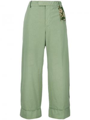 Укороченные брюки The Gigi. Цвет: зелёный