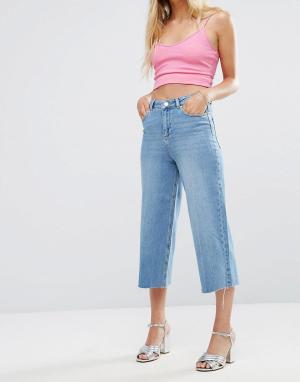 Широкие укороченные джинсы Miss Selfridge. Цвет: синий