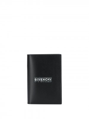 Обложка для паспорта с логотипом Givenchy. Цвет: черный