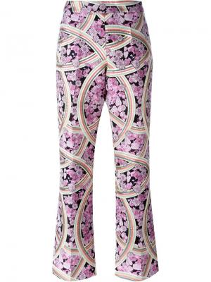 Расклешенные брюки с принтом Giamba. Цвет: розовый и фиолетовый