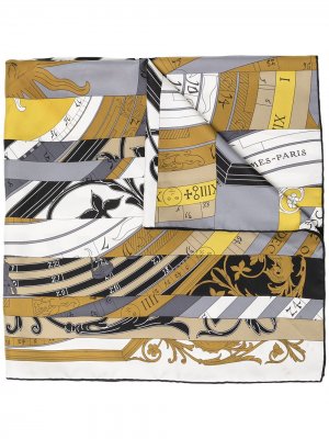 Pre-owned Atrologie Nouvelle silk scarf Hermès. Цвет: золотистый