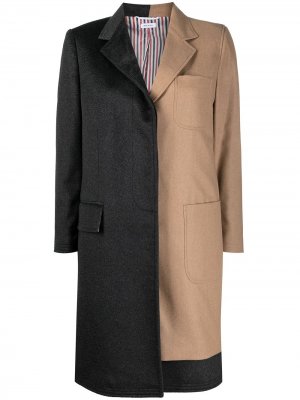 Однобортное пальто в стиле колор-блок Thom Browne. Цвет: серый