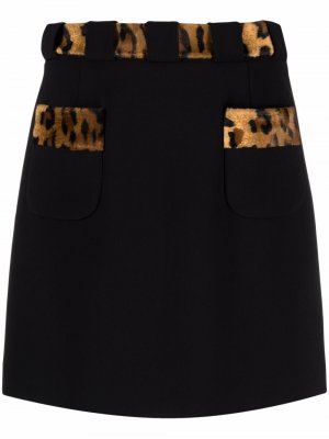 Мини-юбка с леопардовым принтом Moschino. Цвет: черный