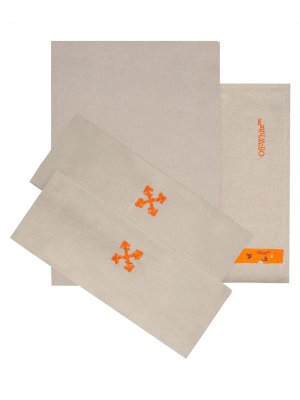 Двуспальный комплект постельного белья с вышитым логотипом Arrows Off-White. Цвет: бежевый