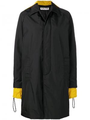 Пальто на пуговицах с контрастной отделкой Aalto. Цвет: черный