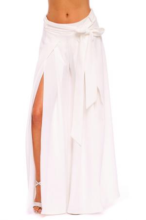 Брюки Emma Monti. Цвет: white